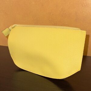 Estèe Lauder Zip Pouch